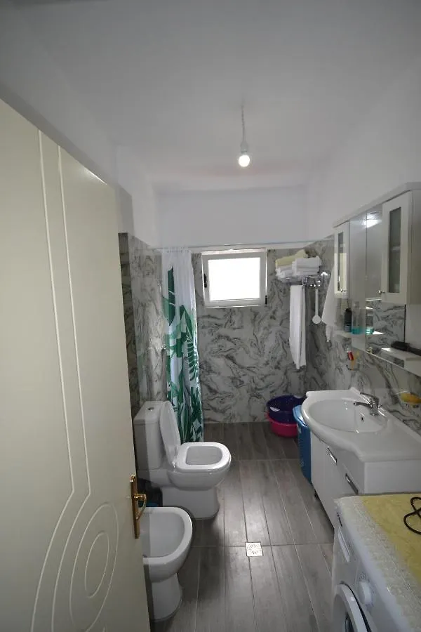 Villa Rrodhaj Sarandë 0*,