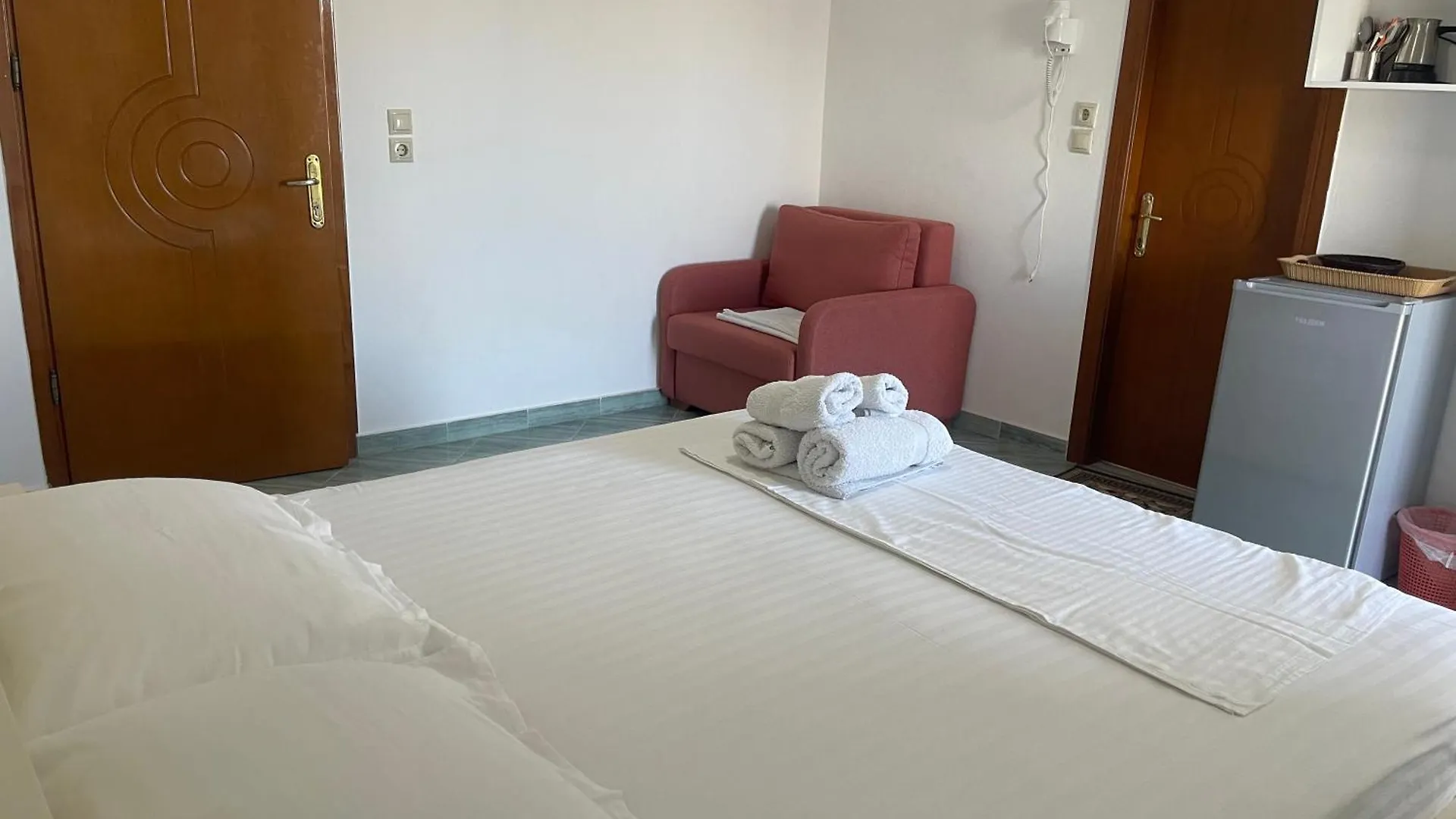 Lägenhet Villa Rrodhaj Sarandë